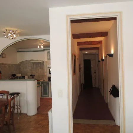 Acci Bivouac Apartman *