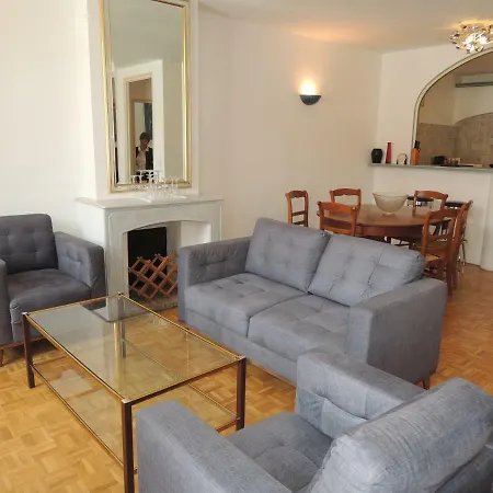 Acci Bivouac Apartman *